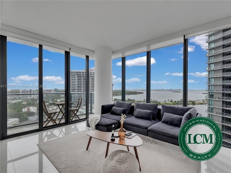 Lindo apartamento em Paraiso Bay