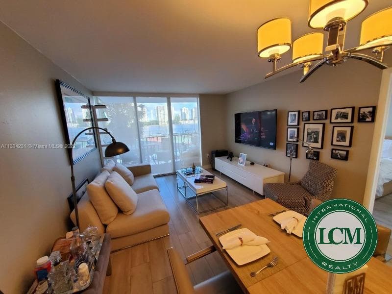 Apartamento com vista para o mar e serviço completo