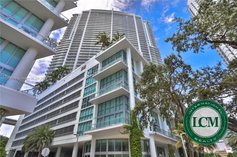 Apartamento Lindo em Miami- 3 Quartos