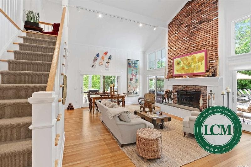 Casa com 4 Quartos em East Hampton